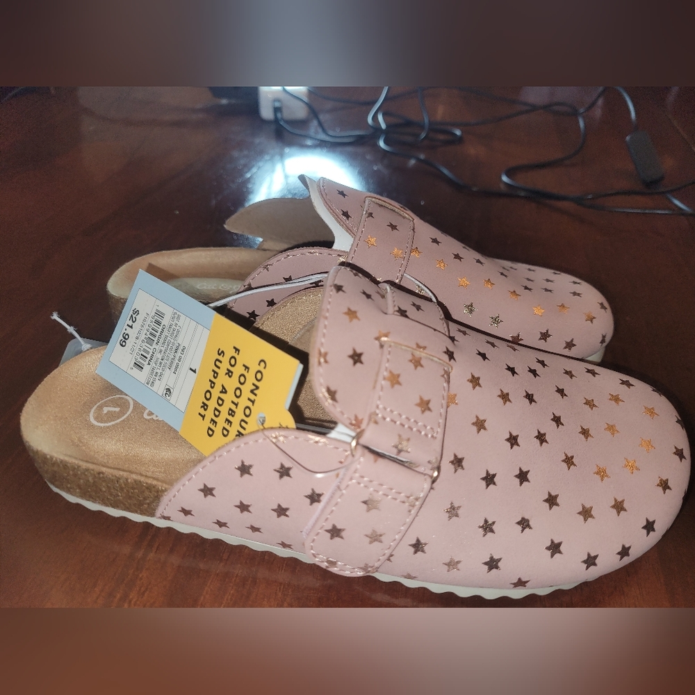 Girls Perry Slip On Cligs - Cat  Jack Pink with Star Girl size 1 NWT